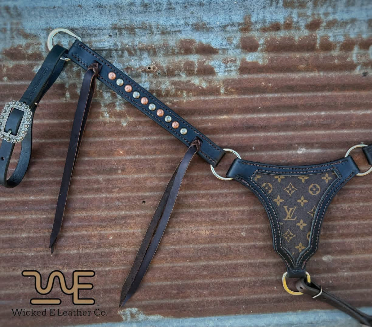 “High-roller” Black Leather Designer plated breast collar