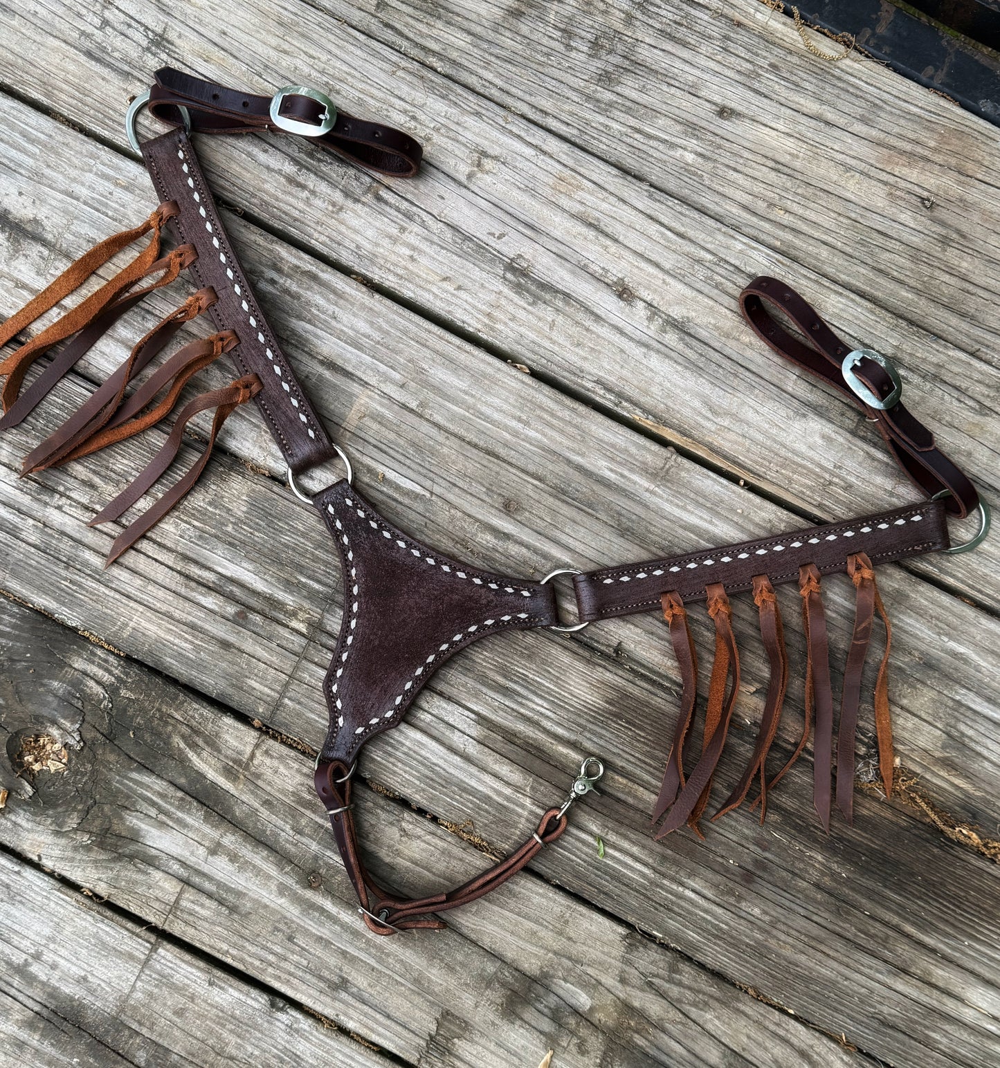 White Buckstitch Dark Longhorn